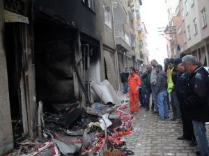 Giresun’da Yangının Neden Olduğu Patlama Sokağı Savaş Alanına Çevirdi