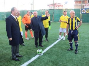 Aziz Yıldırım’dan Gazetecilere Manalı Pas