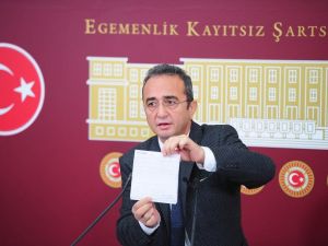 Tezcan Kılıçdaroğlu’nun Açıkladığı Belgeleri Dağıttı