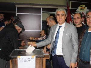 Chp’li Başkana Eski Başkandan Yumruk