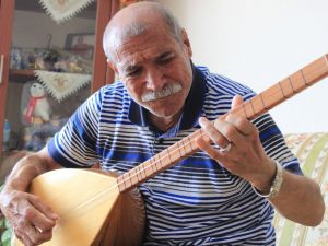 Hayata Gönül Gözü Ve Bağlamasıyla Tutundu