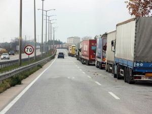 Kapıkule’de Tır Geçiş Rekoru Kırıldı