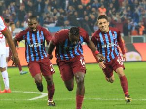 Süper Lig: Trabzonspor: 3 - Antalyaspor: 0 (Maç Sonucu)