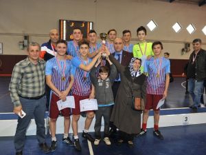 Futsalda Lise Öğrencileri Hünerlerini Gösterdi