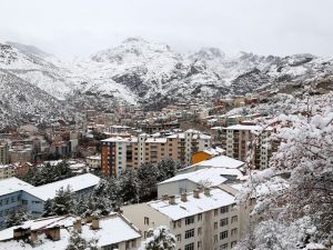 Gümüşhane Beyaz Gelinliğini Giydi