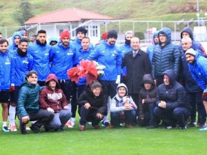 Trabzonspor Yağmur Altında Çalıştı