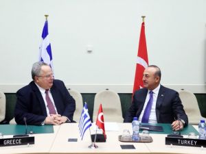 Bakan Çavuşoğlu, Yunan Mevkidaşı Kotzias İle Görüştü