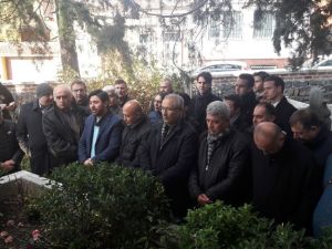 Fıfa Kokartlı İlk Türk Hakem Mezarı Başında Anıldı