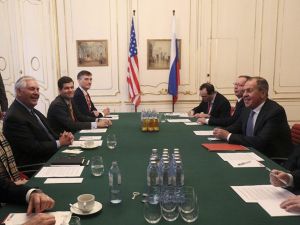 Tillerson Ve Lavrov Viyana’da Bir Araya Geldi