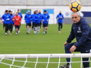 Trabzonspor, Kasımpaşa Maçı İçin İstanbul’a Hareket Etti