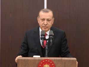 Soydaşlara Hitap Etti