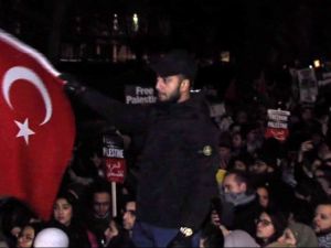 Londra’da Türk Bayraklı ’Kudüs’ Protestosu