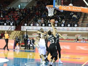 Beşiktaş Sompo Deplasmanda Kazanmasını Bildi