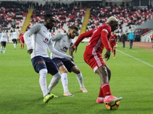 İlk Yarıda Tek Gol Vardı