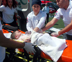 16 aylık çocuğun imdadına ambulans helikopter yetişti
