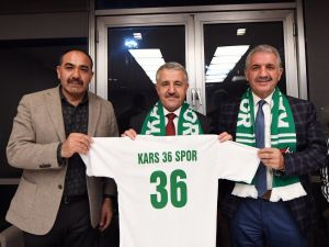 Bakan Arslan’dan Kars 36 Spor’a Ziyaret