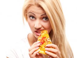 Ayaküstü atıştırmak unutkanlık nedeni