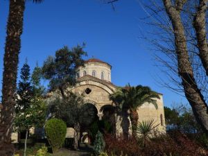 Trabzon’da Fatih Camii’nde Yapılan Çalışmanın Bir Benzerinin Ayasofya İçin Düşünülmesi Tepkilere Neden Oldu