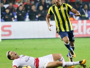 Nasri İlk Yarıyı Kapattı
