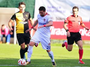 İstanbulspor Karabükspor’u Tek Golle Geçti