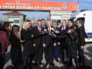 Kılıçdaroğlu’ndan Enis Berberoğlu’na Ziyaret