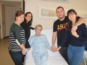 Vücudundan 13 Kiloluk Kitle Çıkarıldı