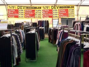 İndirim Çadırı Vatandaşları Bekliyor