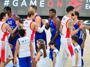 Anadolu Efes Sonunu Getiremedi