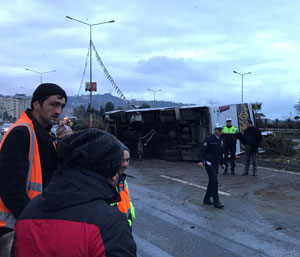 Rize'de Trafik Kazası 1'i Ağır 8 Yaralı