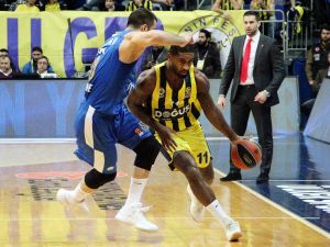 Fenerbahçe Doğuş Farka Koştu