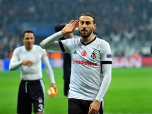 Cenk Tosun Şampiyonlar Ligi Tarihine Geçti