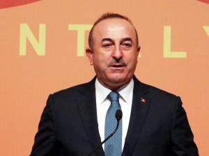 Bakan Çavuşoğlu, Yunan Mevkidaşıyla Görüştü