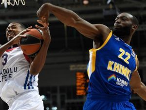 Anadolu Efes Deplasmandan Eli Boş Döndü