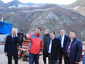 Artvin’e Hayvan Bakımevi Yapılıyor