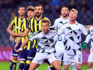 Fenerbahçe İle Konyaspor 33. Randevuda