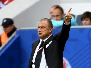 Galatasaray Terim’i Kap’a Bildirdi