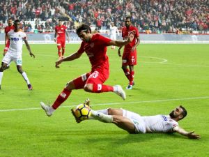 Antalyaspor Nefes Aldı