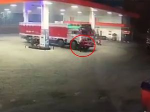 İşçileri Ezdi, Koşarak Kaçtı