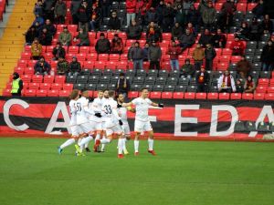Eskişehir Adana’ya Boyun Eğdi