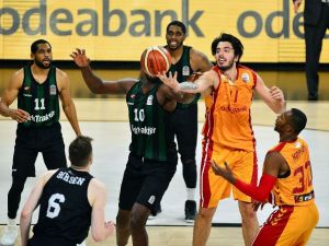 Galatasaray Son Saniyede Yıkıldı