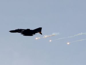 Yemen’de Hava Saldırısı: 25 Ölü, 10 Yaralı