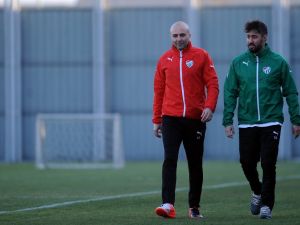 Hiçbir Resmi Maçta Forma Giyemeden Ayrıldı