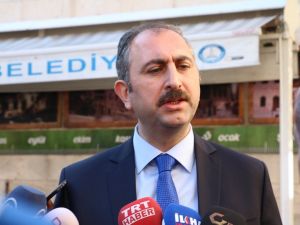 “Biz Zarrab’ı Değil, Türkiye’nin Menfaatini Koruyoruz”