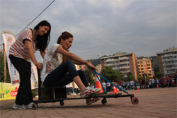 Rize'de Bilyeli Araba Yarışı