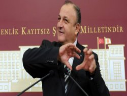 Recep Tayyip Erdoğan sen kim oluyorsun?"