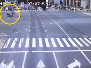 Geniş Bulvarda Akıl Almaz Kaza