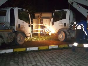 Elektrik Trafosu Patladı: 2 İşçi Yaralandı
