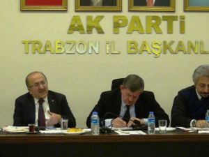 Başkan Gümrükçüoğlu Ak Parti İl Yönetimi İle Buluştu