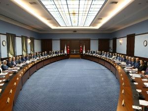 Ak Parti Mkyk Toplantısı Başladı