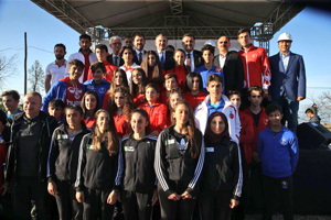 Bakan Osman Aşkın Bak, Gündoğdu Su Sporları Merkezi Binasının Temel Atma Törenine Katıldı